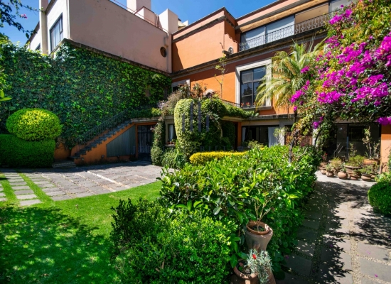 Casa en venta | 600m2
